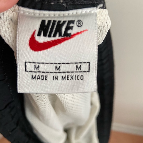 Vintage Nike shorts - Picture 4 of 5